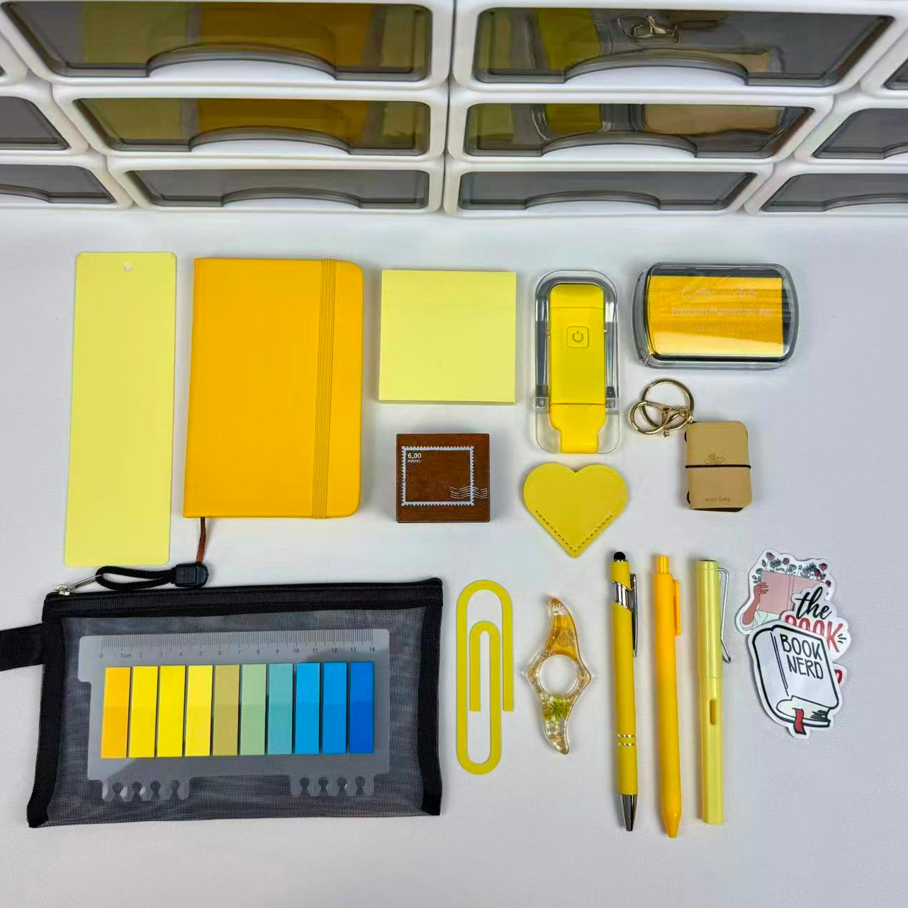 16pcs Cheap Deluxe Bookish Bundle